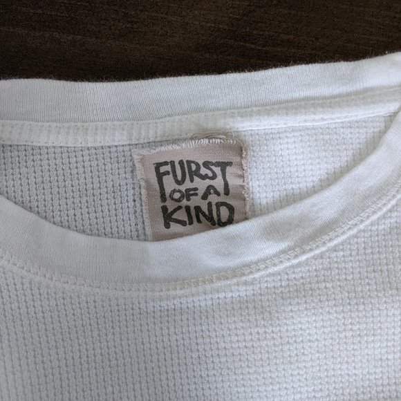 🌹Vintage Furst of a Kind | White Thermal Long Sleeve Embroidered Rose Applique - Picture 2 of 12